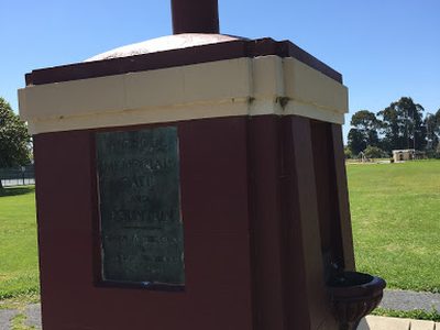 Nicholl Memorial Gate and Fountain