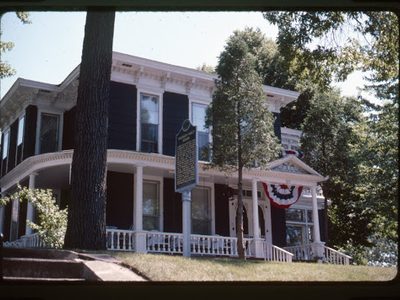 Hackley-Holt House / Hackley-Holt House