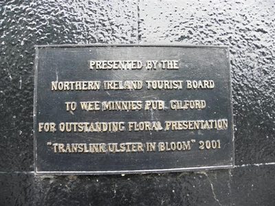 Plaque, Wee Minnies