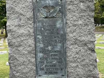 Jamestown World War Monument