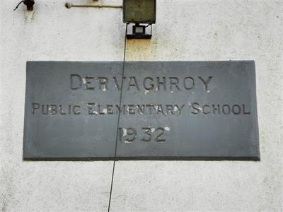 Plaque, Dervaghroy School