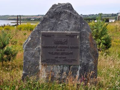 A plaque on the southern side of Taw Bridge, Barnstaple