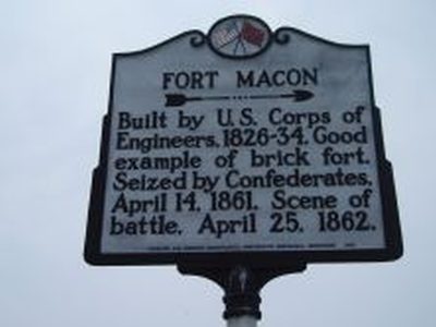 FORT MACON