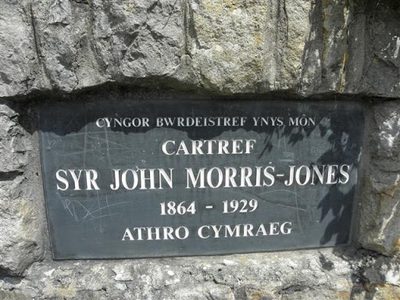 Plaque, Syr Sir Morris-Jones