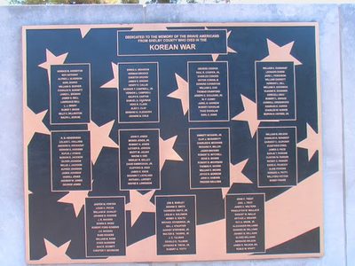 Korean War Memorial at Veterans Plaza