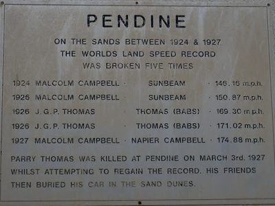 Plaque on the Beach Hotel, Pendine