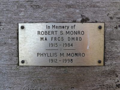 Plaque on the seat at Iken Cliff Picnic site