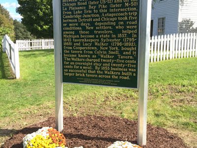 Walker Tavern/Walker Tavern