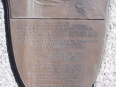Monument to the first round-the-world flight