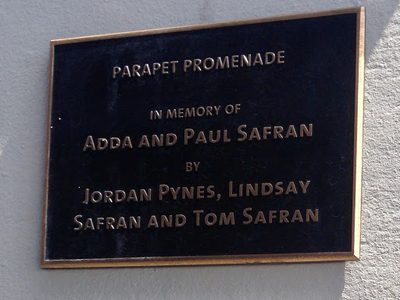Parapet Promenade