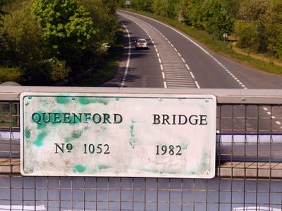 Plaque on Queenford Bridge