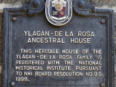 Ylagan–de la Rosa Ancestral House historical marker