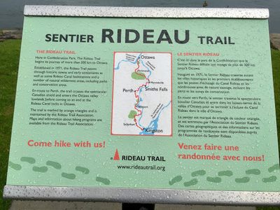 Sentier Rideau Trail