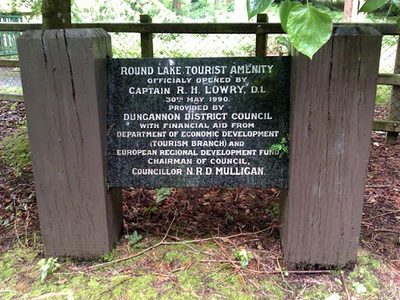 Plaque, Round Lake