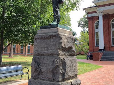 In Memory of the Confederate Soldiers of Loudun County, VA  -- Erected May 28, 1908