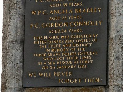 Plaque on Jubilee Gardens Memorial