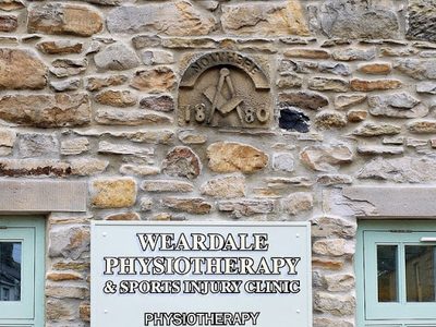 'Nowhere' plaque on former Blacksmith's Shop, Front Street