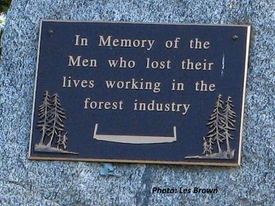 Forest Industry Workers Memorial, Usk (Terrace)