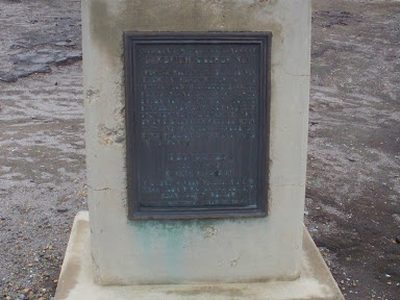 Lakeview Gusher Marker