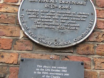 Plaque on the Gateshead Dispensary
