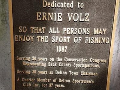 MOBILITY IMPAIRED FISHING STRUCTURE