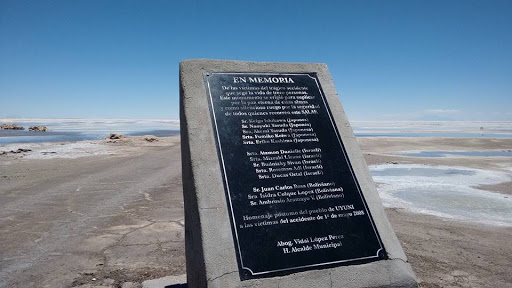 Tourist Buses Crash Memorial, Salar de Uyuni