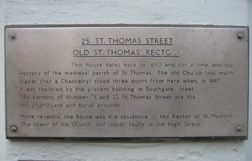 25 St. Thomas Street