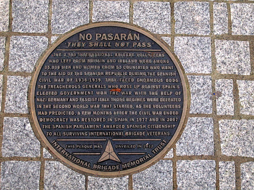 No Pasaran - plaque