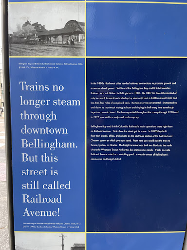 Railroad Ave