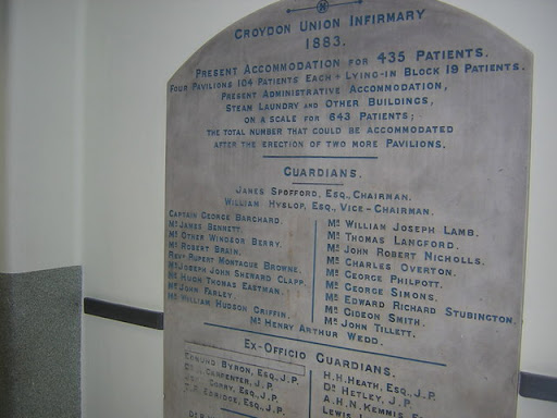 Croydon University Hospital: foundation plaque