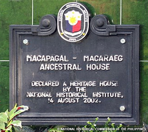 Macapagal-Macaraeg Ancestral House historical marker