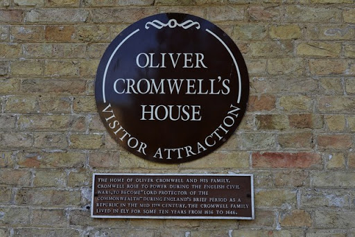 Ely: Oliver Cromwell's House; Information Plaque