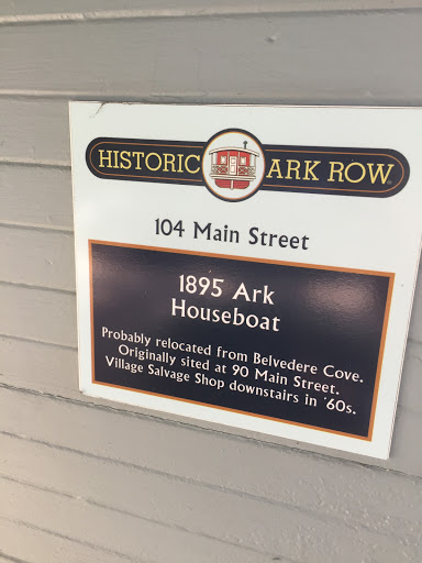 1895 Ark Houseboat