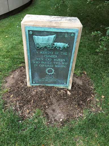 In Memory Of The Pioneer Men and Women