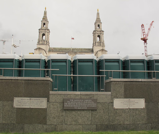 Mandela Garden, Leeds: plaques