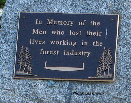 Forest Industry Workers Memorial, Usk (Terrace)