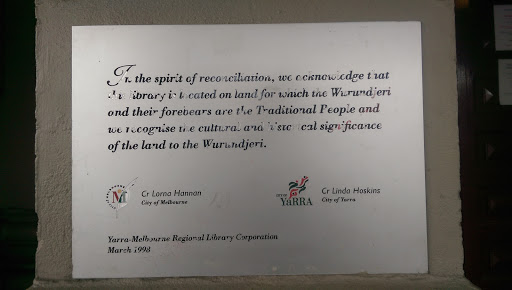 Plaque for recognition of 1st peoples