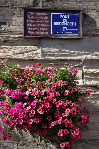 Plaque on the bridge at Bridgnorth