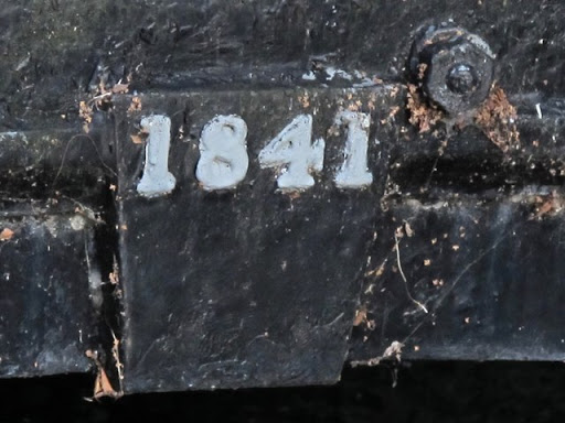 Date plaque on the footbridge over the New River (old course) by The Crown & Horses