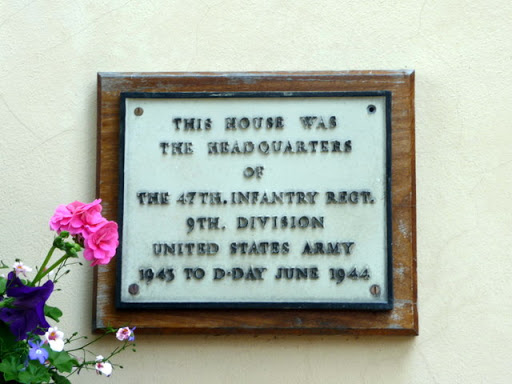 Plaque on house in Broad Street, Alresford, Hampshire