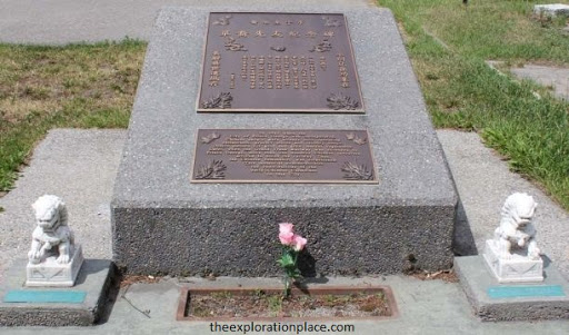 Chinese Canadian Memorial
