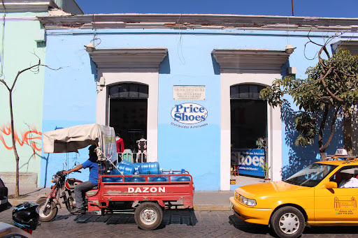 Macedonio Alcalá home