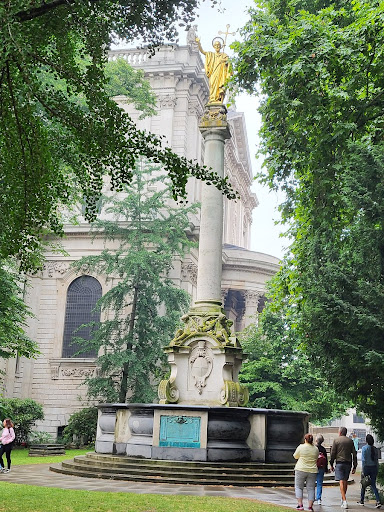 St Paul's Cross