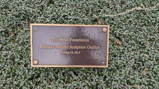 Enrique Alférez Sculpture Garden