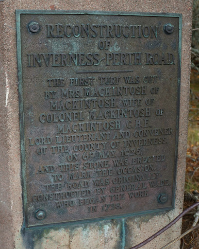 Plaque on the B9154