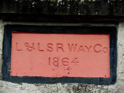 Plaque, Quayside buildings