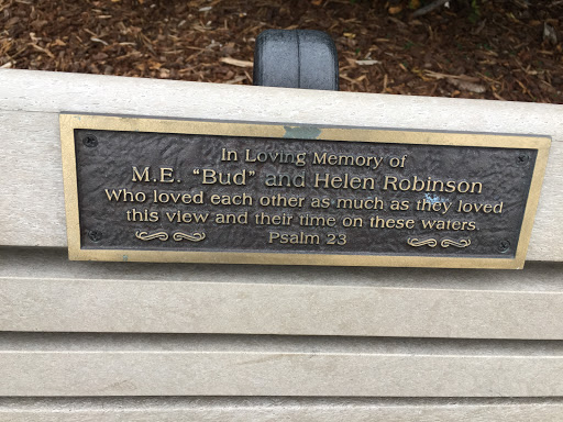 In Loving Memory of Bud and Helen Robinson