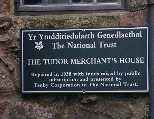 Tudor Merchant's House, Tenby