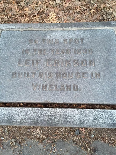 Leif Erickson, Cambridge House