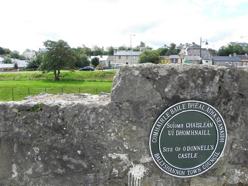 Plaque, O'Donnell's castle site , Ballyshannon